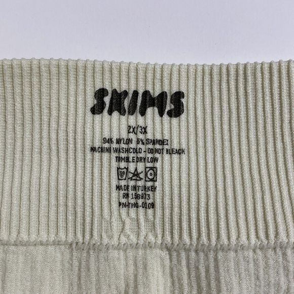 Skims Seamless Rib Thong Panty Panties Bone Cream Off White Ultra Soft NEW - Picture 12 of 14